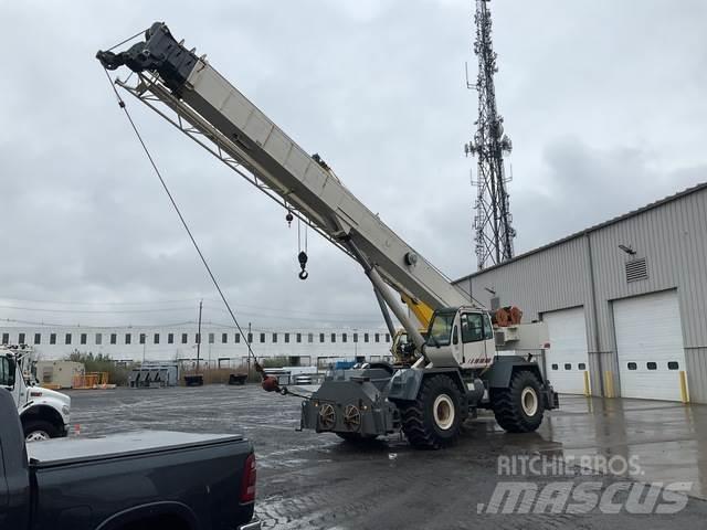 Terex RT780 Celtņi nelīdzenām virsmām