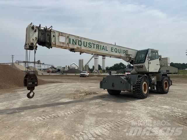 Terex TR230 Celtņi nelīdzenām virsmām