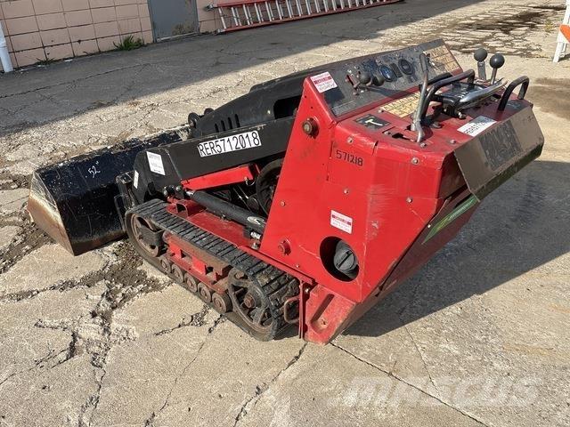 Toro 22321 Lietoti riteņu kompaktiekrāvēji