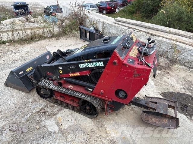 Toro 22321 Lietoti riteņu kompaktiekrāvēji