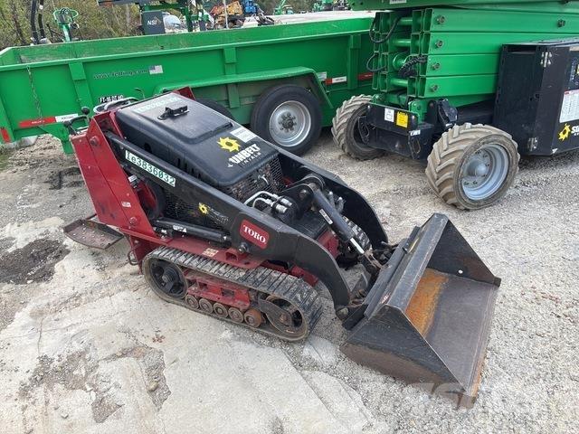 Toro 22321 Lietoti riteņu kompaktiekrāvēji