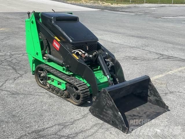 Toro 22323G Lietoti riteņu kompaktiekrāvēji
