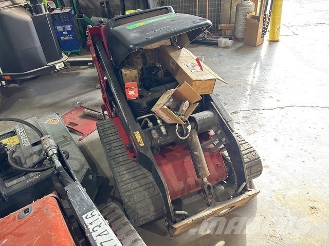Toro 22324 Lietoti riteņu kompaktiekrāvēji
