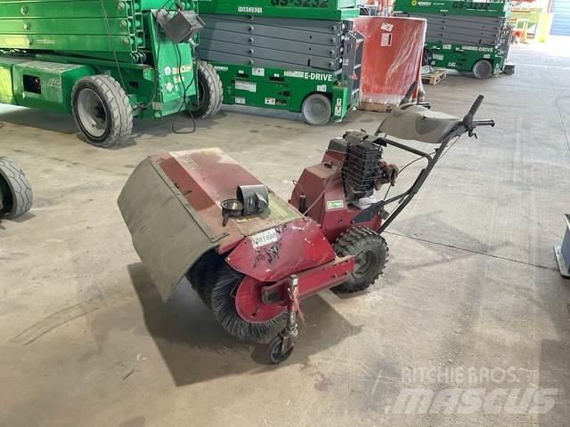 Toro 23740 Iekštelpu slaucīšanas iekārtas