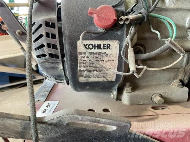 Toro 23740 Iekštelpu slaucīšanas iekārtas