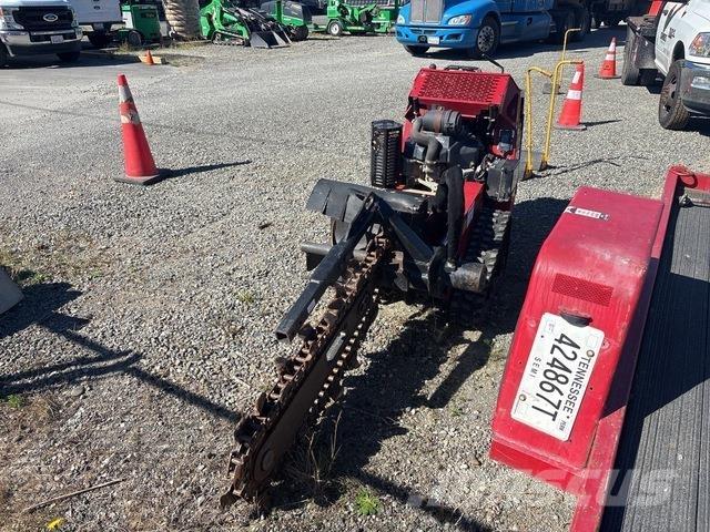 Toro TRX 250 Tranšeju racēji
