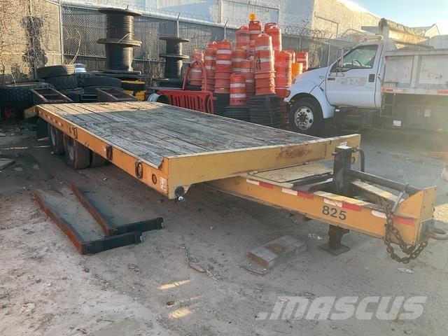 TOWMASTER  Auto pārvadāšanas treileri