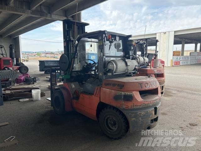 Toyota 7FGKU40 Būvniecība- Citi