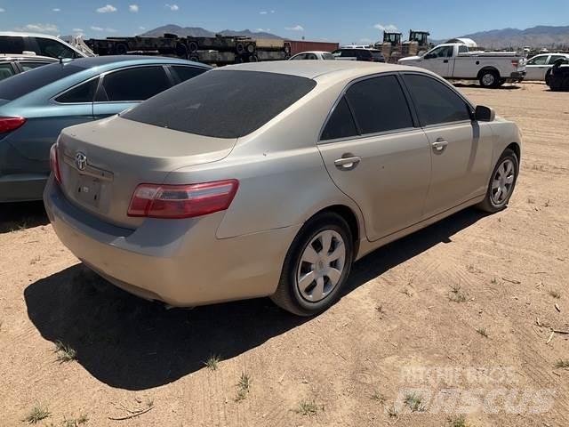 Toyota Camry Automašīnas