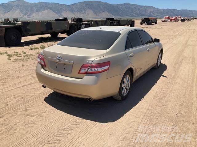 Toyota Camry Automašīnas