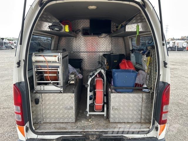 Toyota HiAce Preču pārvadāšanas furgoni
