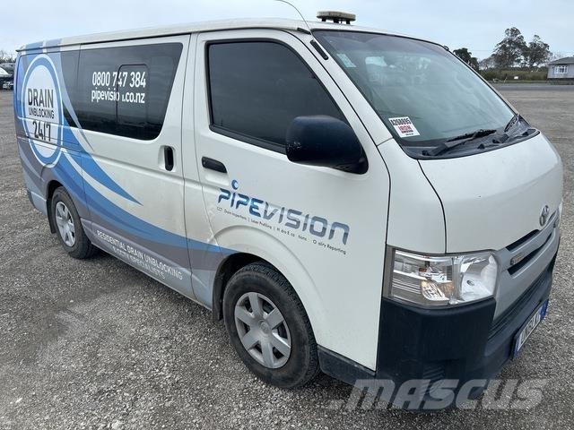 Toyota HiAce Preču pārvadāšanas furgoni