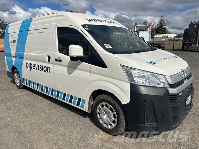 Toyota HiAce Preču pārvadāšanas furgoni