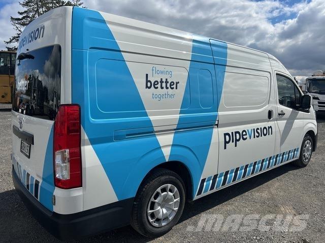 Toyota HiAce Preču pārvadāšanas furgoni