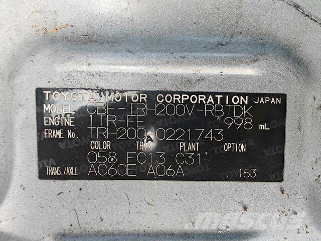 Toyota Hiace Mikroautobusi