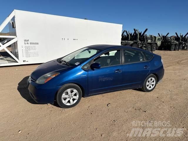 Toyota Prius Automašīnas