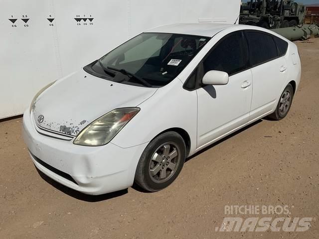 Toyota Prius Automašīnas