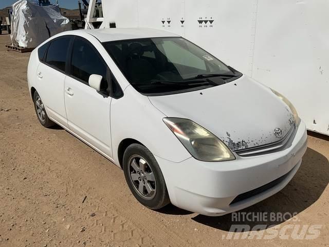Toyota Prius Automašīnas