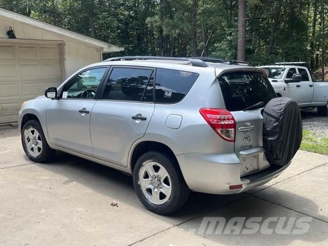 Toyota RAV4 Automašīnas
