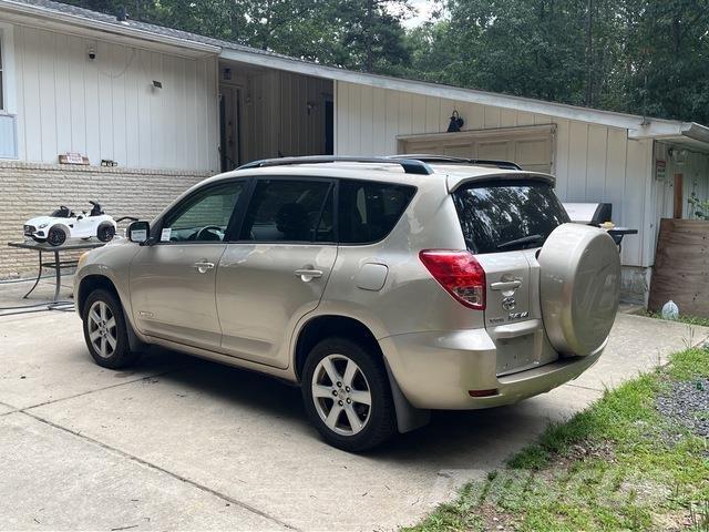 Toyota RAV4 Automašīnas