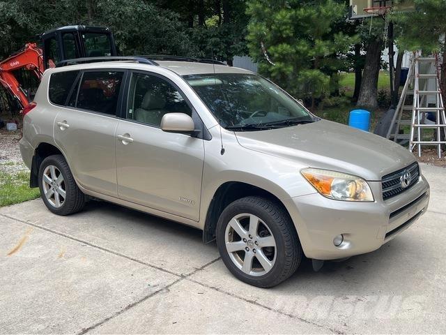 Toyota RAV4 Automašīnas