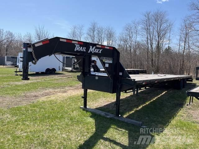 TrailMaxx  Auto pārvadāšanas treileri