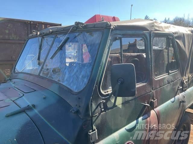  UAZ 469B Automašīnas