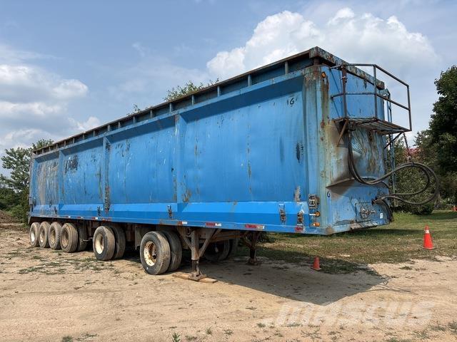 Universal  Kustīgo grīdu puspiekabes