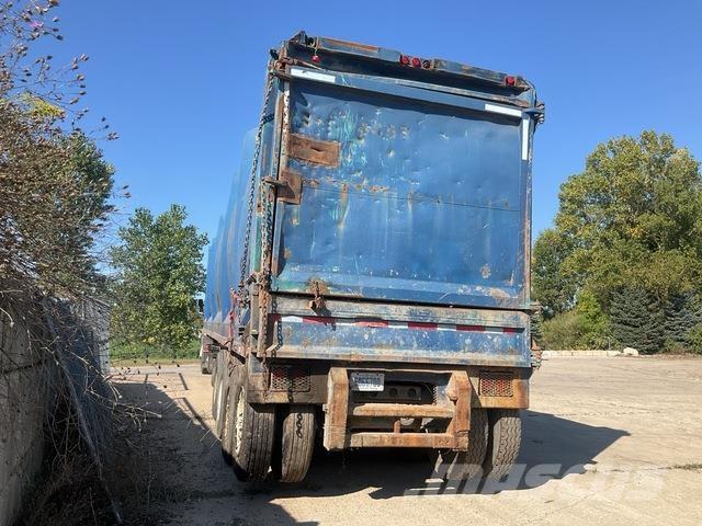 Universal  Kustīgo grīdu puspiekabes