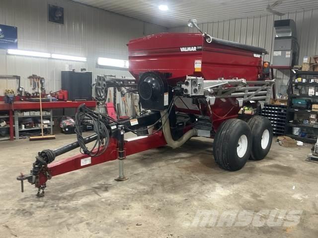 Valmar 5500 Minerālmēslu izkliedētāji