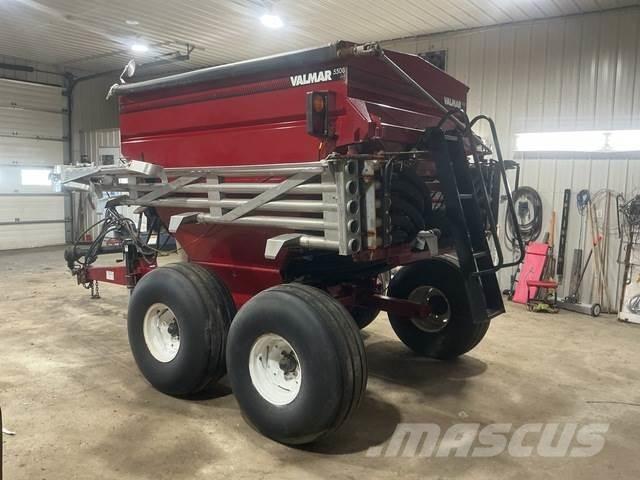 Valmar 5500 Minerālmēslu izkliedētāji