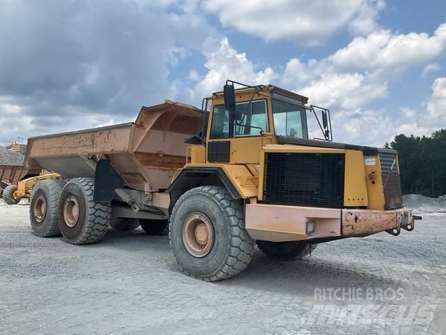 Volvo A35C Artikulētie pašizgāzēji