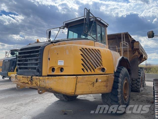 Volvo A35D Artikulētie pašizgāzēji
