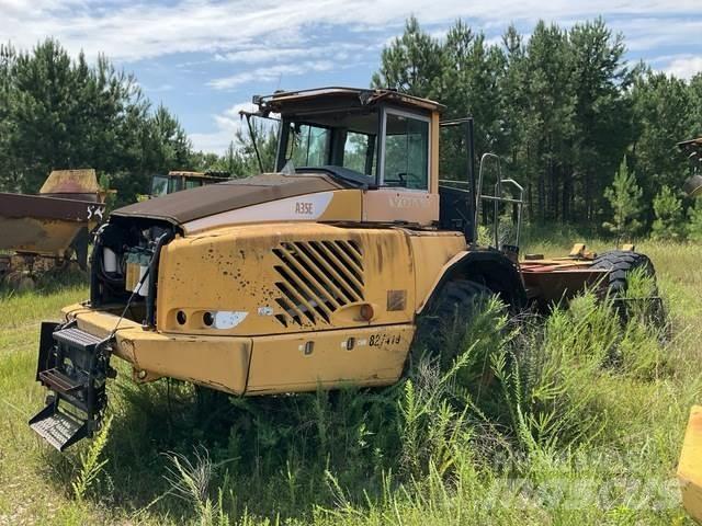 Volvo A35E Artikulētie pašizgāzēji
