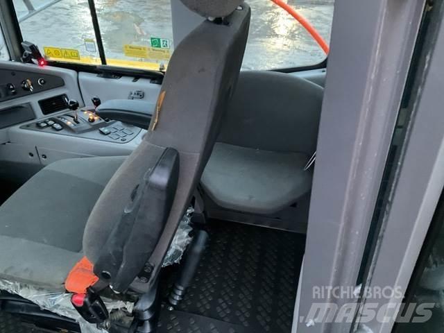 Volvo A40G Artikulētie pašizgāzēji