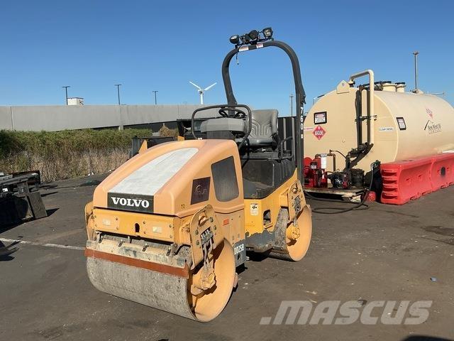 Volvo DD25B Divvalču grunts veltņi