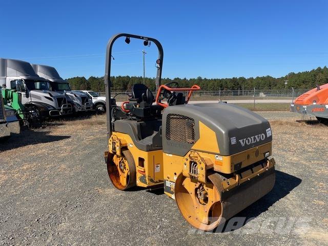 Volvo DD35B Divvalču grunts veltņi