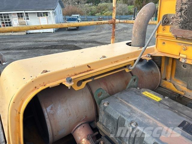 Volvo EC330CL Kāpurķēžu ekskavatori