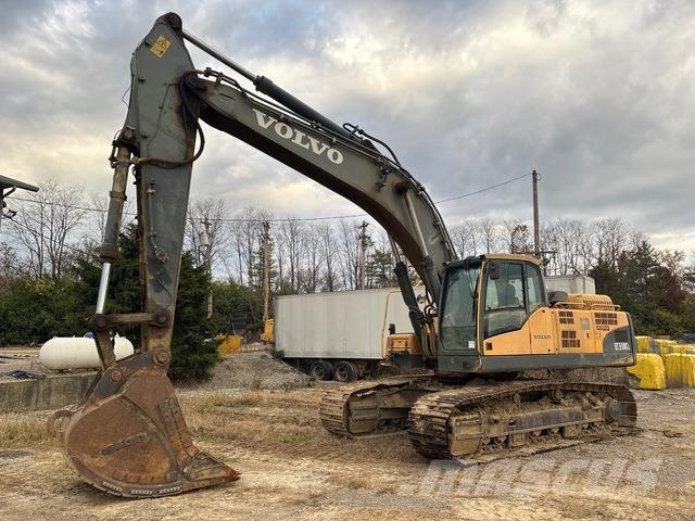 Volvo EC330CL Kāpurķēžu ekskavatori