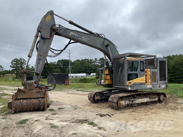 Volvo ECR235DL Kāpurķēžu ekskavatori