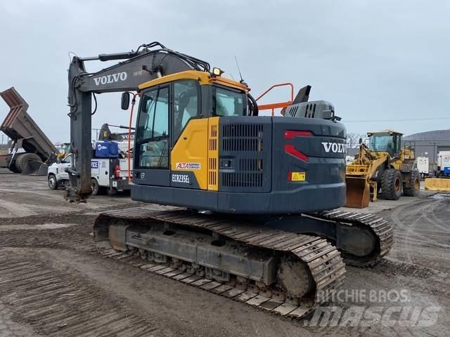 Volvo ECR235EL Kāpurķēžu ekskavatori