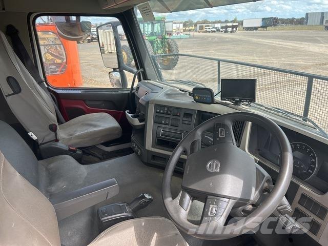 Volvo FM11 Kombinētās vakumsūkņa mašīnas