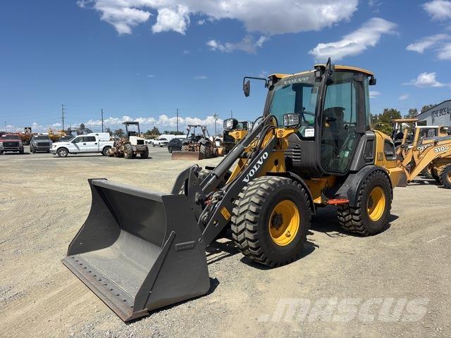 Volvo JL20H Iekrāvēji uz riteņiem