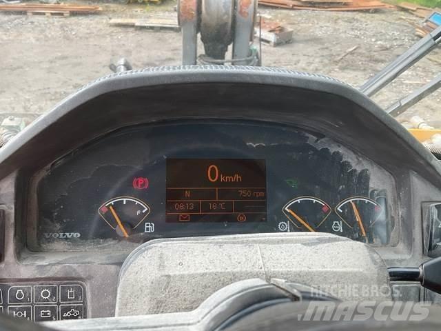 Volvo L220 F Iekrāvēji uz riteņiem