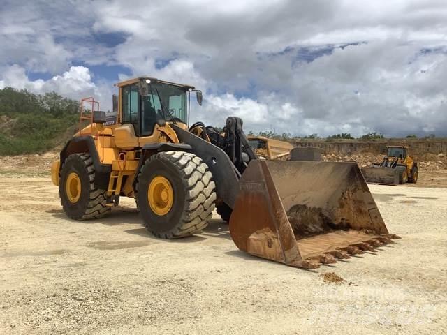 Volvo L220H Iekrāvēji uz riteņiem