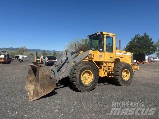 Volvo L70D Iekrāvēji uz riteņiem