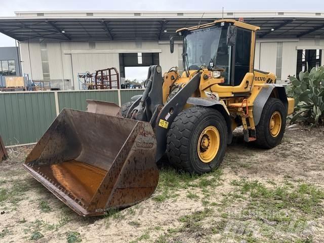 Volvo L90F Iekrāvēji uz riteņiem