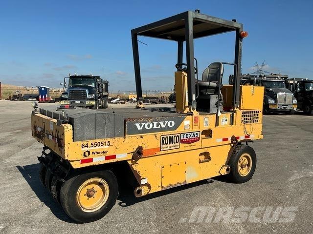 Volvo PT125 Pneimatiskie veltņi