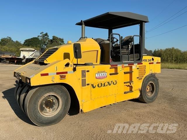 Volvo PTR240 Pneimatiskie veltņi