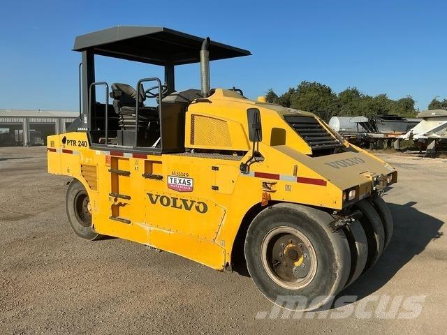 Volvo PTR240 Pneimatiskie veltņi